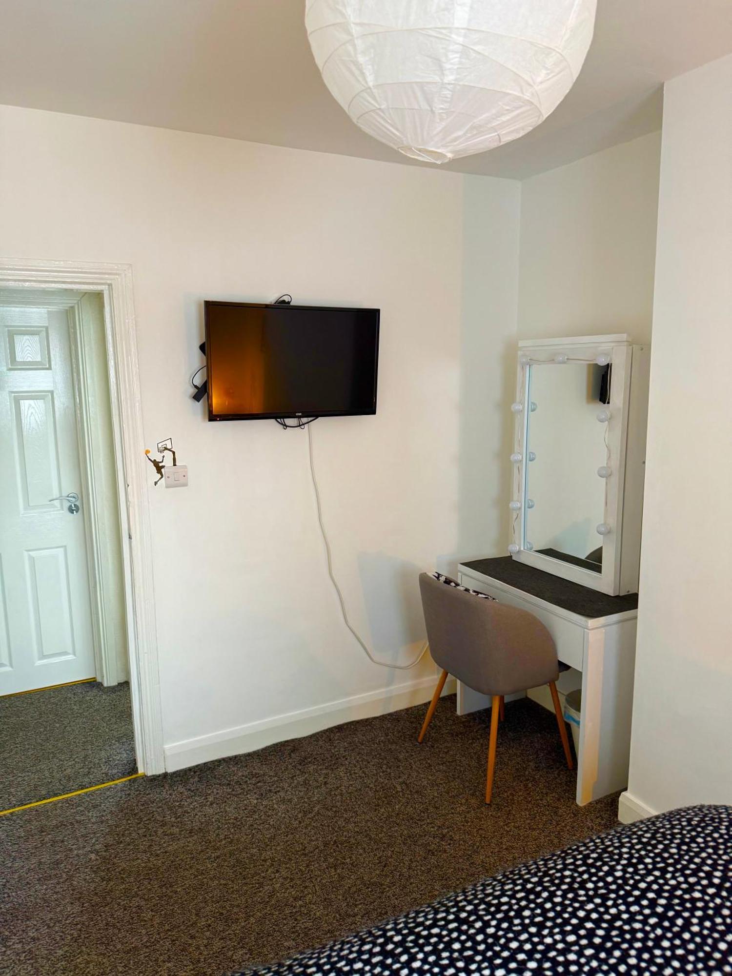 Stay-K-Belfast Cosy Entire House 10 Mins From City Centre Buitenkant foto